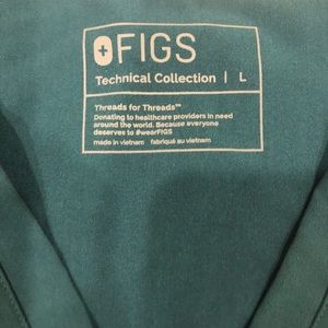 Gigs too size large
